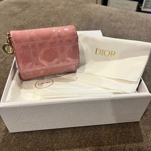 - 🌸Lady Dior Patent Cannage Wallet All included